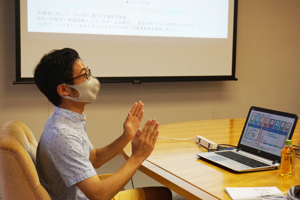 プログラム終了後、神戸市長を表敬訪問し施策提言。